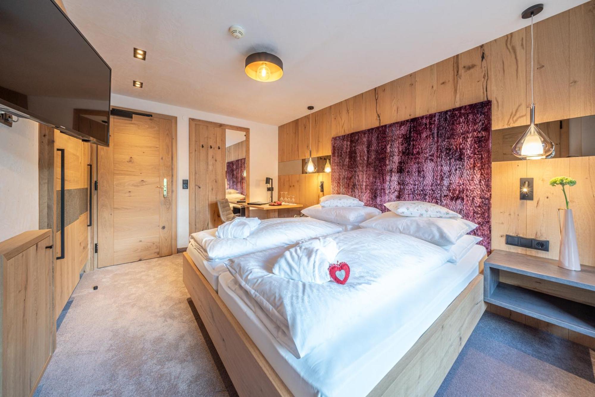 Hotel Wiesental โอเบอร์กัวร์เกิล ภายนอก รูปภาพ